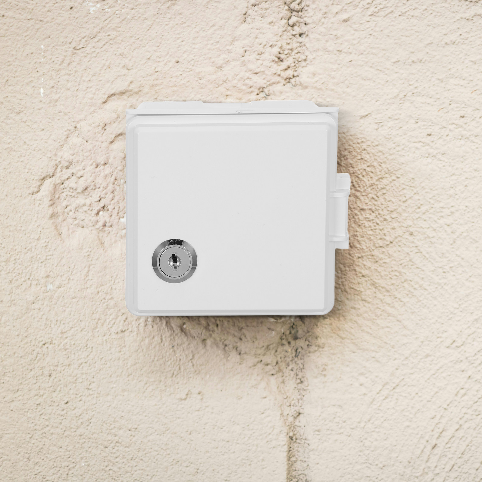 防水コンセントボックスカバー ロックキー付き 屋外コンセント - Outdoor Power Port のレビューと価格