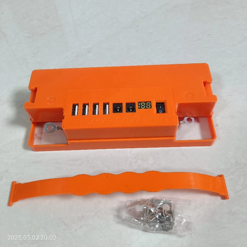 12V 20AH 鉛蓄電池 USB 充電コンバーター ABS - Outdoor Power Lead Cover のレビューと価格