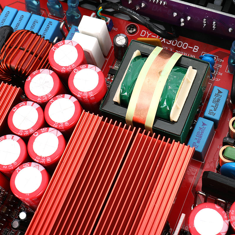 プロフェッショナル4チャンネル クラスD 1300W パワー - Outdoor Power Amplifier のレビューと価格